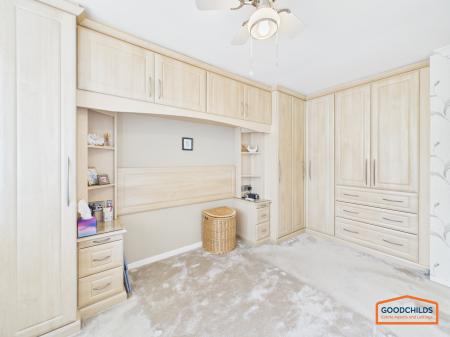 3 bedroom Link detached house for sale in Whitehorse Road, Brownhills, WS8