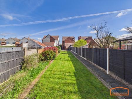 3 bedroom Semi-detached house for sale in Hednesford Road, Brownhills, WS8