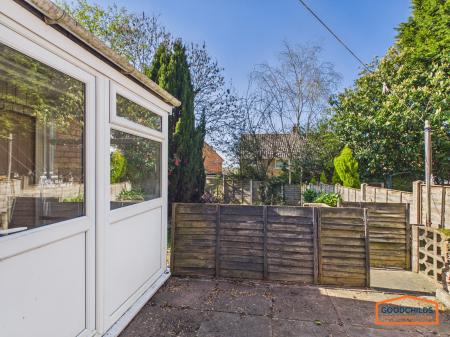 2 bedroom Terraced House to let in Clockmill Road, Pelsall, WS3