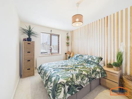 2 bedroom Flat for sale in Sadler Road, Walsall, WS8
