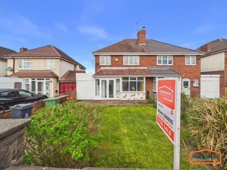 3 bedroom Semi-detached house for sale in Wolverhampton Road, Pelsall, WS3