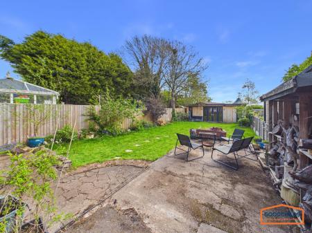 3 bedroom Semi-detached house for sale in Lichfield Road, Pelsall, WS3