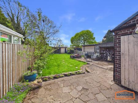 3 bedroom Semi-detached house for sale in Lichfield Road, Pelsall, WS3