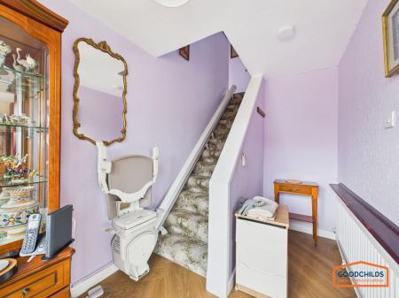 5 bedroom Semi-detached house for sale in Canterbury Close, Walsall, WS3