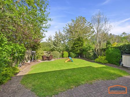 4 bedroom Detached house for sale in Fairburn Crescent, Pelsall, WS3