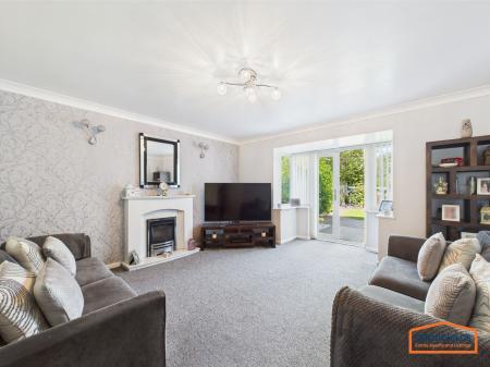 4 bedroom Detached house for sale in Fairburn Crescent, Pelsall, WS3