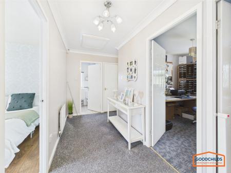 4 bedroom Detached house for sale in Fairburn Crescent, Pelsall, WS3