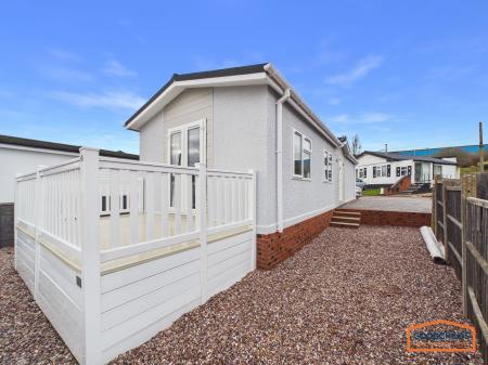 1 bedroom Park home for sale in Lichfield Road, Brownhills, WS8