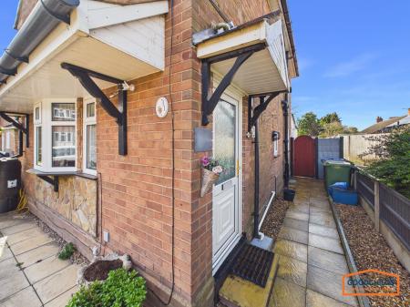 3 bedroom Semi-detached house for sale in Elm Road, Norton Canes, WS11