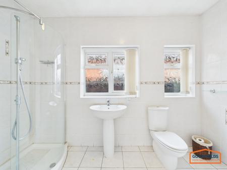 3 bedroom Detached bungalow for sale in Hallcroft Way, Walsall, WS9