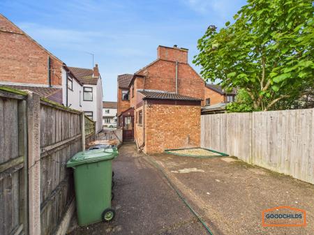 3 bedroom Semi-detached house for sale in Hednesford Road, Walsall, WS8