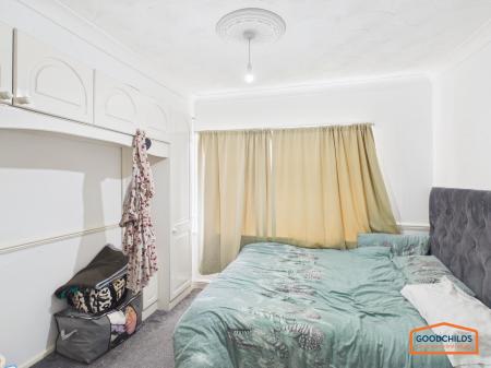 3 bedroom Semi-detached house to let in Oak Road, Pelsall, WS3