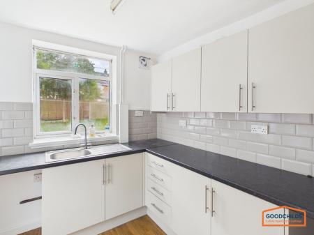 3 bedroom Semi-detached house to let in Oak Road, Pelsall, WS3