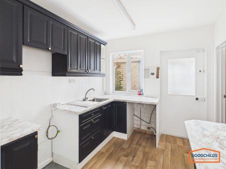 2 bedroom Terraced House to let in Clockmill Road, Walsall, WS3