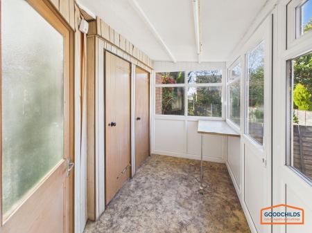 2 bedroom Terraced House to let in Clockmill Road, Walsall, WS3