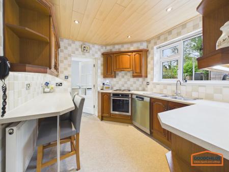 3 bedroom Semi-detached house for sale in Chapel Street, Pelsall, WS3