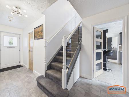 4 bedroom Detached house for sale in Holmbridge Grove, Shelfield, WS4