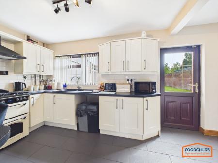 3 bedroom Semi-detached house for sale in Salters Road, Walsall, WS9