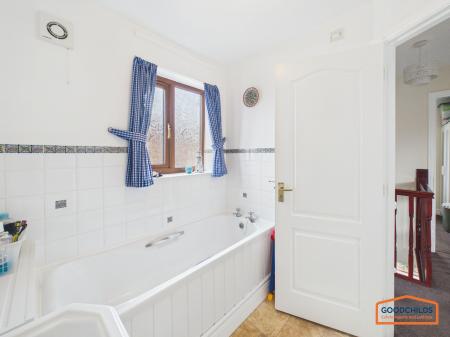 3 bedroom Detached house for sale in Wood Common Grange, Pelsall, WS3