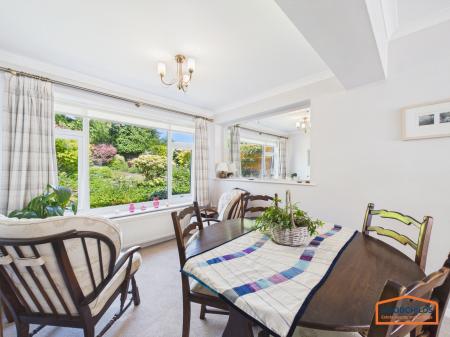 3 bedroom Semi-detached house for sale in Glenwood Rise, Walsall, WS9