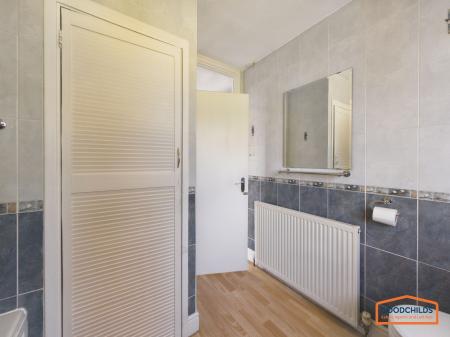 3 bedroom Semi-detached house for sale in Glenwood Rise, Walsall, WS9