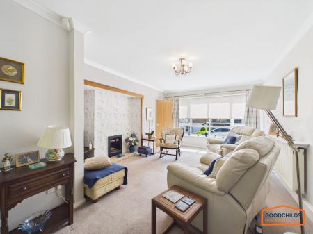 3 bedroom Semi-detached house for sale in Glenwood Rise, Walsall, WS9