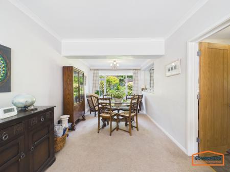 3 bedroom Semi-detached house for sale in Glenwood Rise, Walsall, WS9