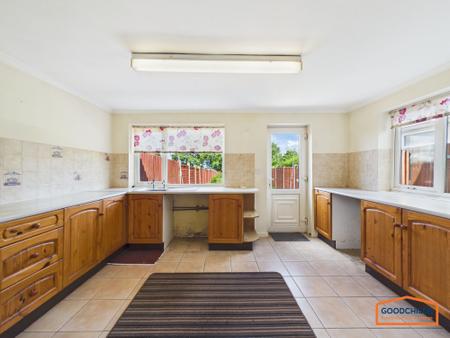 3 bedroom Terraced House for sale in Chester Road, Brownhills, WS8