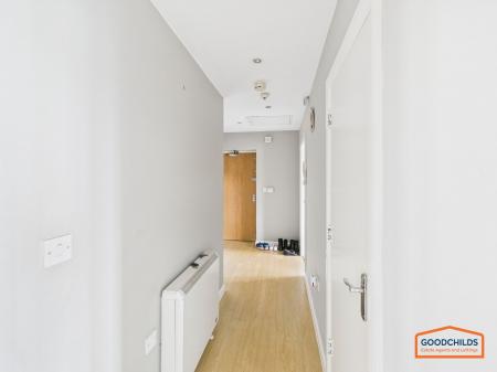 2 bedroom Flat to let in Lapwing Close, Brownhills, WS8