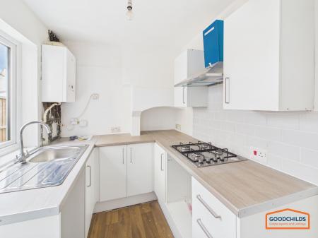 2 bedroom Terraced House to let in Union Street, Cannock, WS11