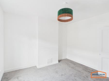 2 bedroom Terraced House to let in Union Street, Cannock, WS11
