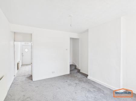 2 bedroom Terraced House to let in Union Street, Cannock, WS11
