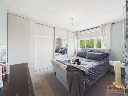 2 bedroom Flat for sale in Sadler Road, Walsall, WS8