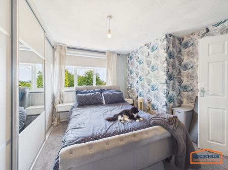 2 bedroom Flat for sale in Sadler Road, Walsall, WS8