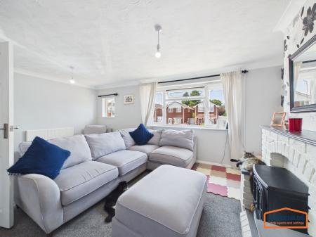 2 bedroom Flat for sale in Sadler Road, Walsall, WS8