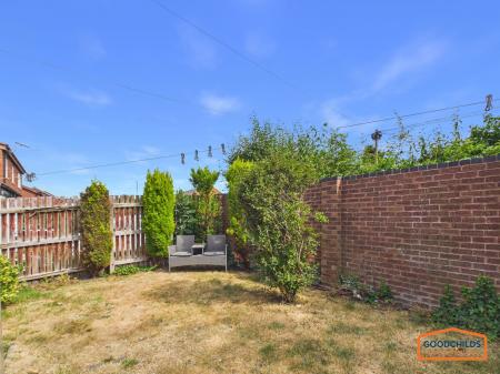 3 bedroom Semi-detached house to let in Cherwell Drive, Walsall, WS8