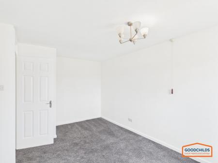 3 bedroom Semi-detached house to let in Cherwell Drive, Walsall, WS8