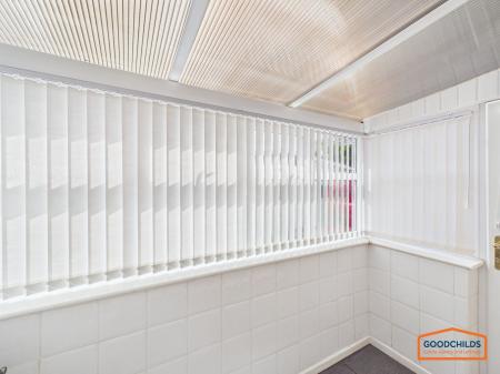 2 bedroom Semi-detached bungalow to let in Hill Street, Norton Canes, WS11