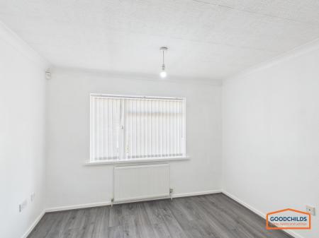 2 bedroom Semi-detached bungalow to let in Hill Street, Norton Canes, WS11