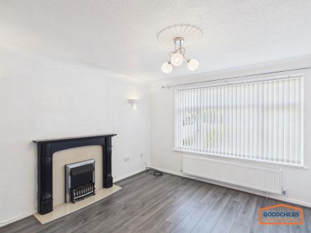 2 bedroom Semi-detached bungalow to let in Hill Street, Norton Canes, WS11