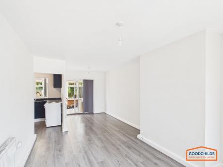 3 bedroom Semi-detached house to let in Longwood Rise, Willenhall, WV12