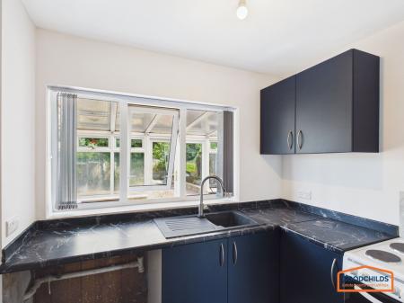 3 bedroom Semi-detached house to let in Longwood Rise, Willenhall, WV12