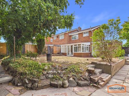 3 bedroom Semi-detached house to let in Longwood Rise, Willenhall, WV12