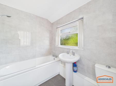 3 bedroom Semi-detached house for sale in Greenfields Road, Walsall, WS4