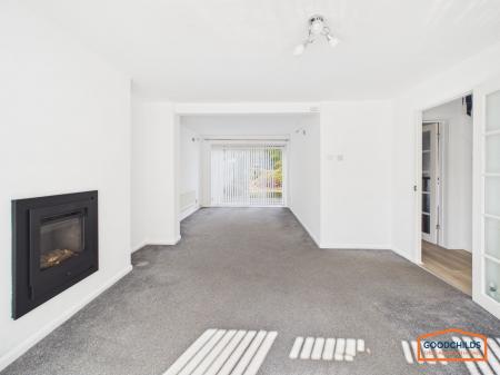 3 bedroom Semi-detached house for sale in Greenfields Road, Walsall, WS4