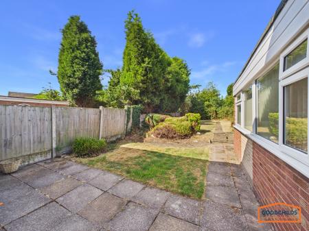 3 bedroom Semi-detached house for sale in Greenfields Road, Walsall, WS4