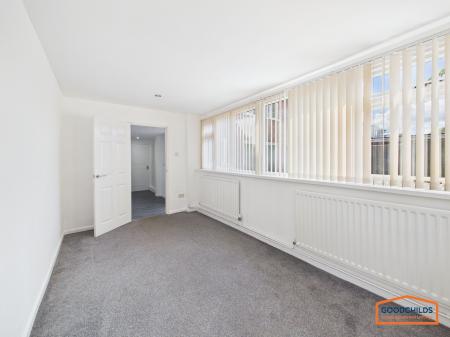 3 bedroom Semi-detached house for sale in Greenfields Road, Walsall, WS4