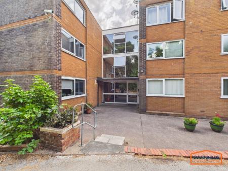 2 bedroom Flat for sale in Stafford Road, Cannock, WS11
