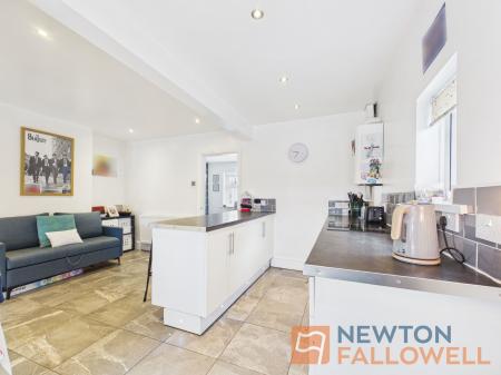 3 bedroom Semi-detached house for sale in Allens Lane, Walsall, WS3