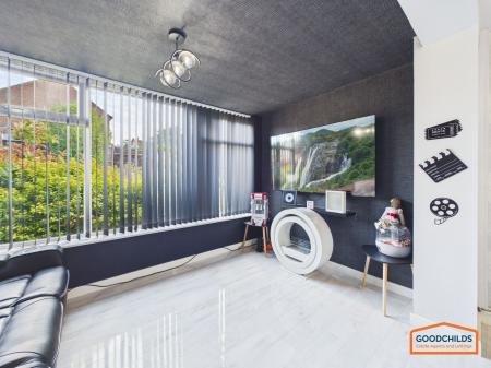 4 bedroom Detached house for sale in Simmonds Way, Walsall, WS8